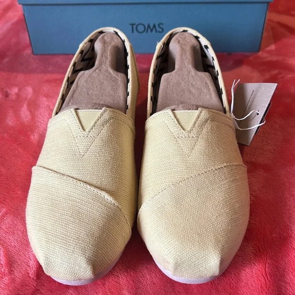 NWT** Toms Alpargata banana 🍌 yellow heritage canvas shoes size 9.5 women’s NWT - Picture 2 of 9